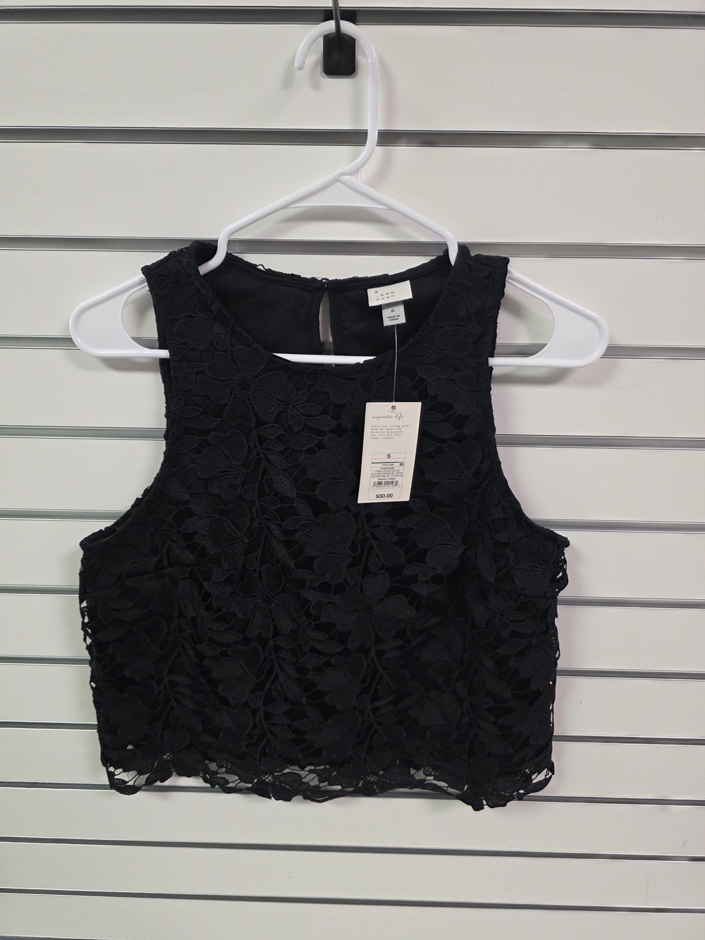 A New Day Black Floral Lace Cropped Tank Top - Size S